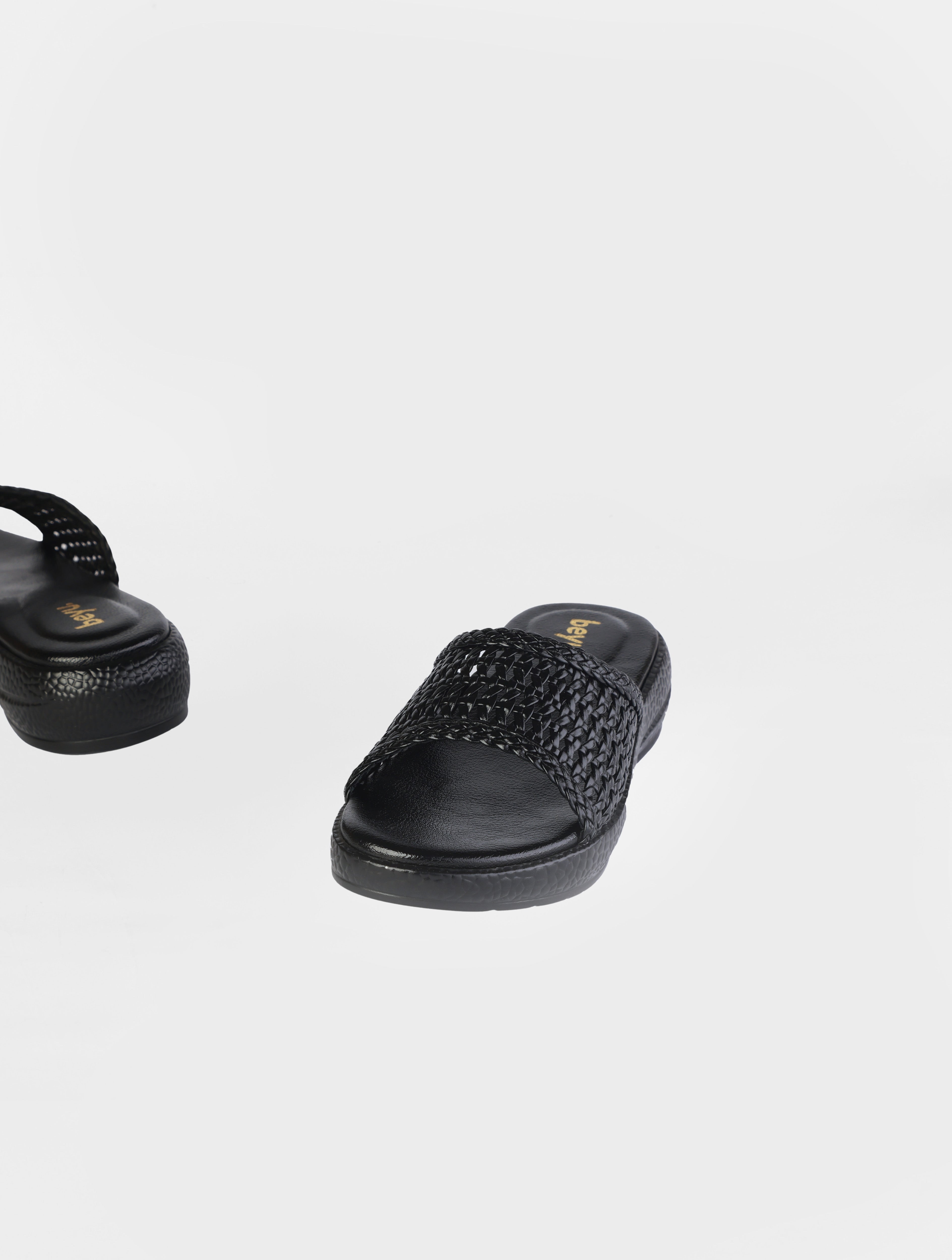 Interlaced Platform Slides