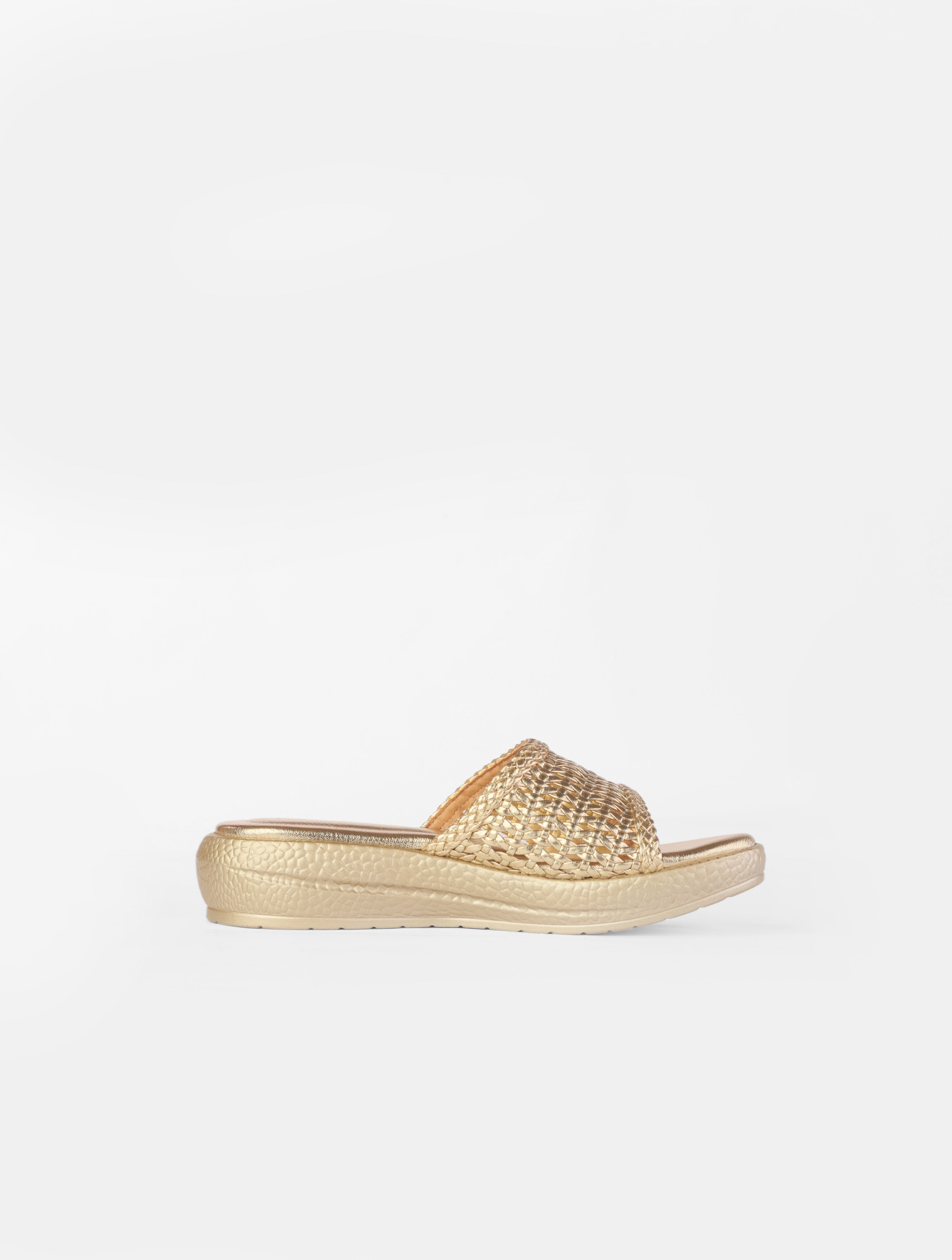 Interlaced Platform Slides