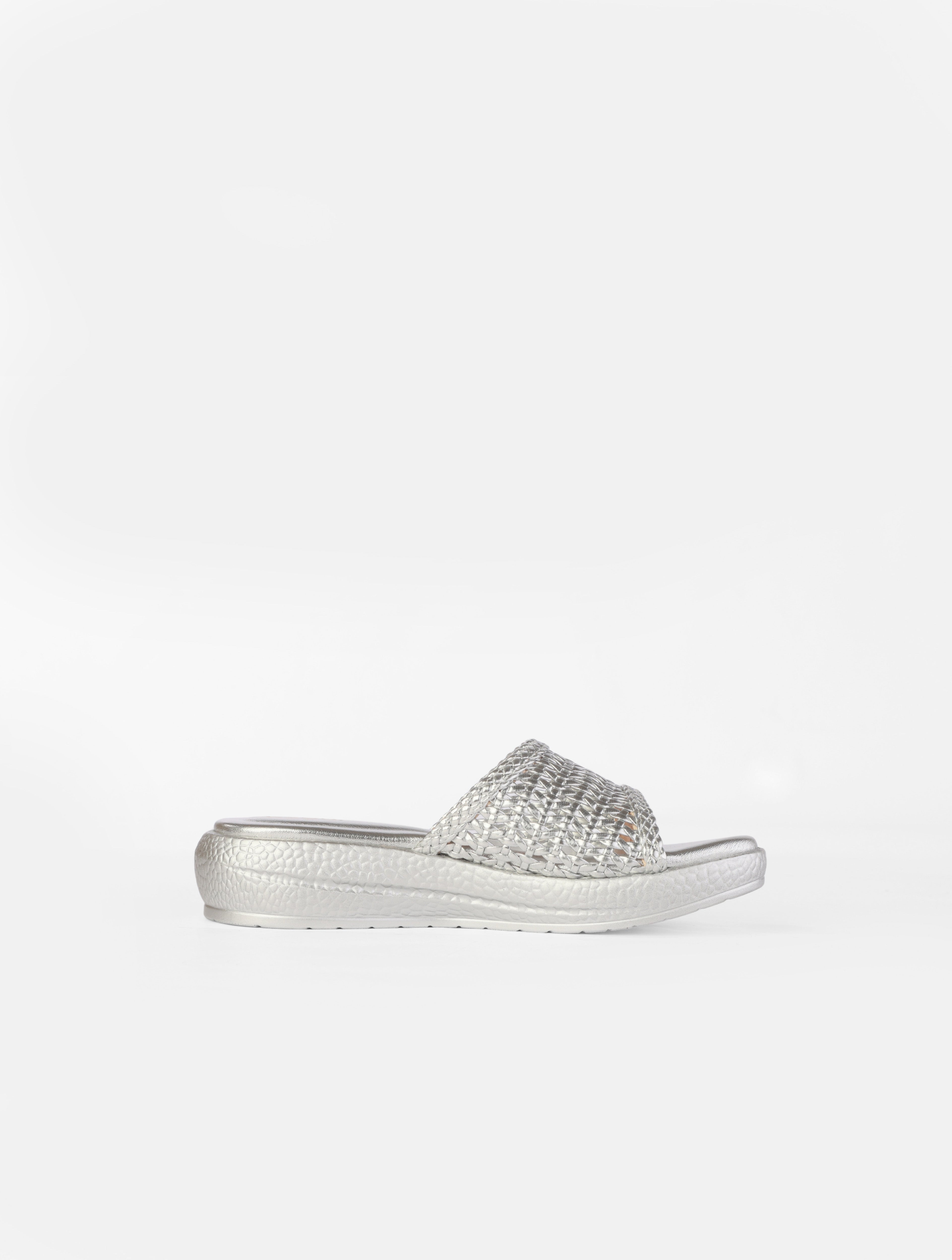 Interlaced Platform Slides