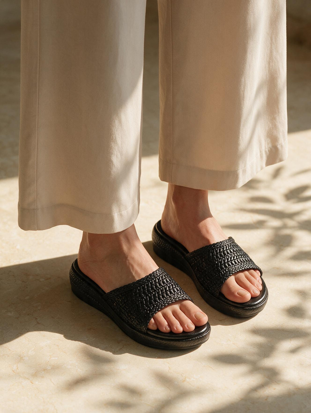 Interlaced Platform Slides