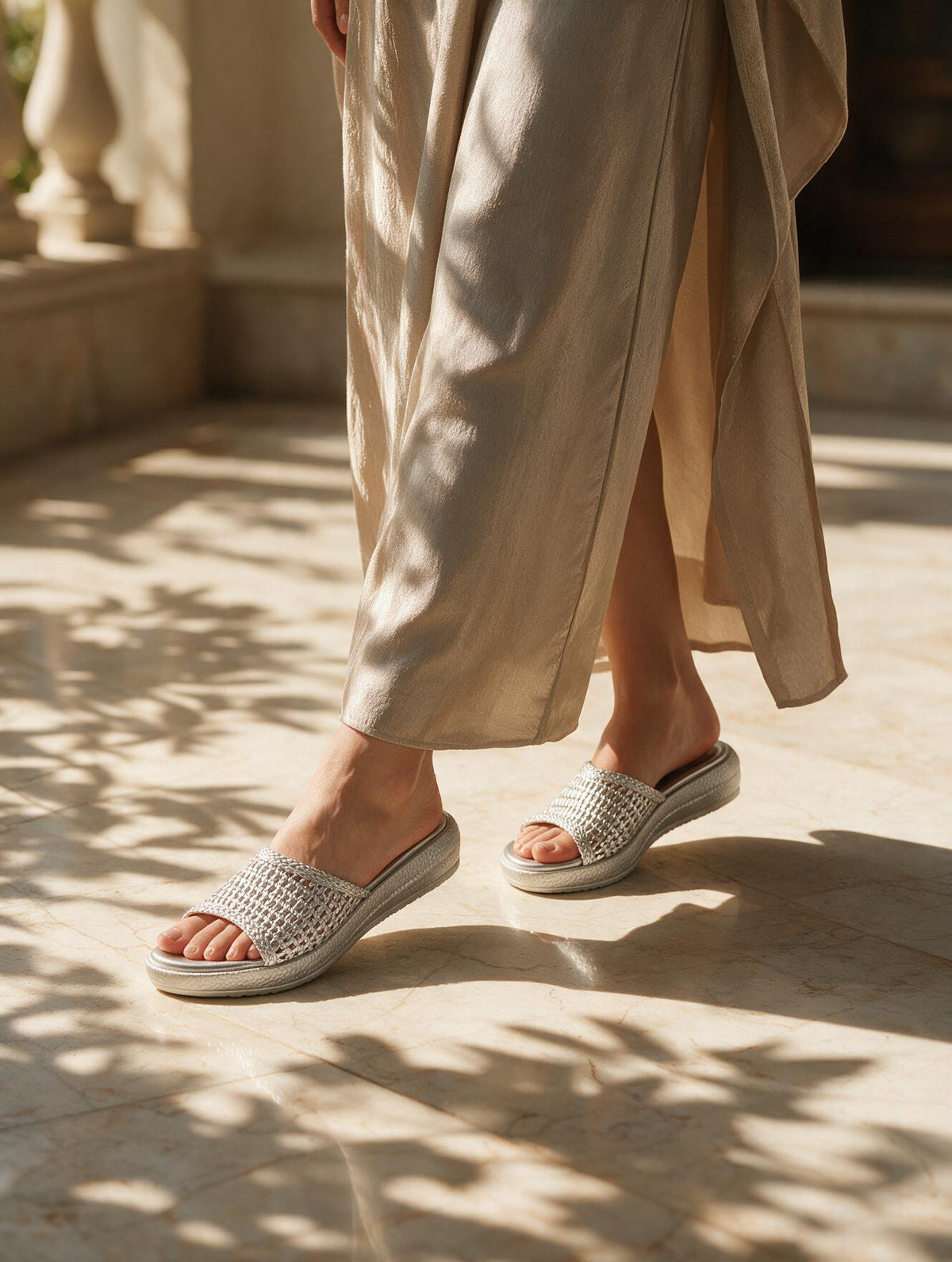 Interlaced Platform Slides