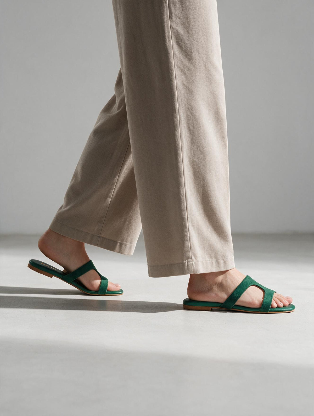 Curve Strap Slides